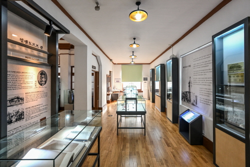 근대에게 말을 걸고 싶다면 - 군산의 근대 역사 문화 공간들