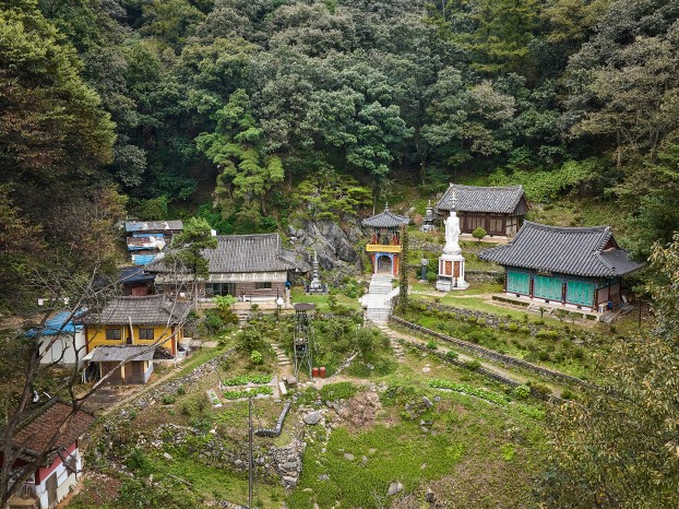 사찰보다 삼초대로 더욱 유명한 충주 정심사