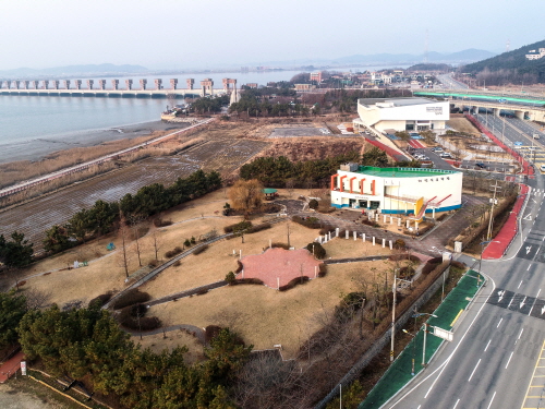 식민지 군산을 배경으로 한 '탁류'의 작가 채만식