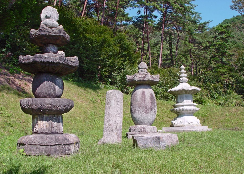 예산 향천사 부도