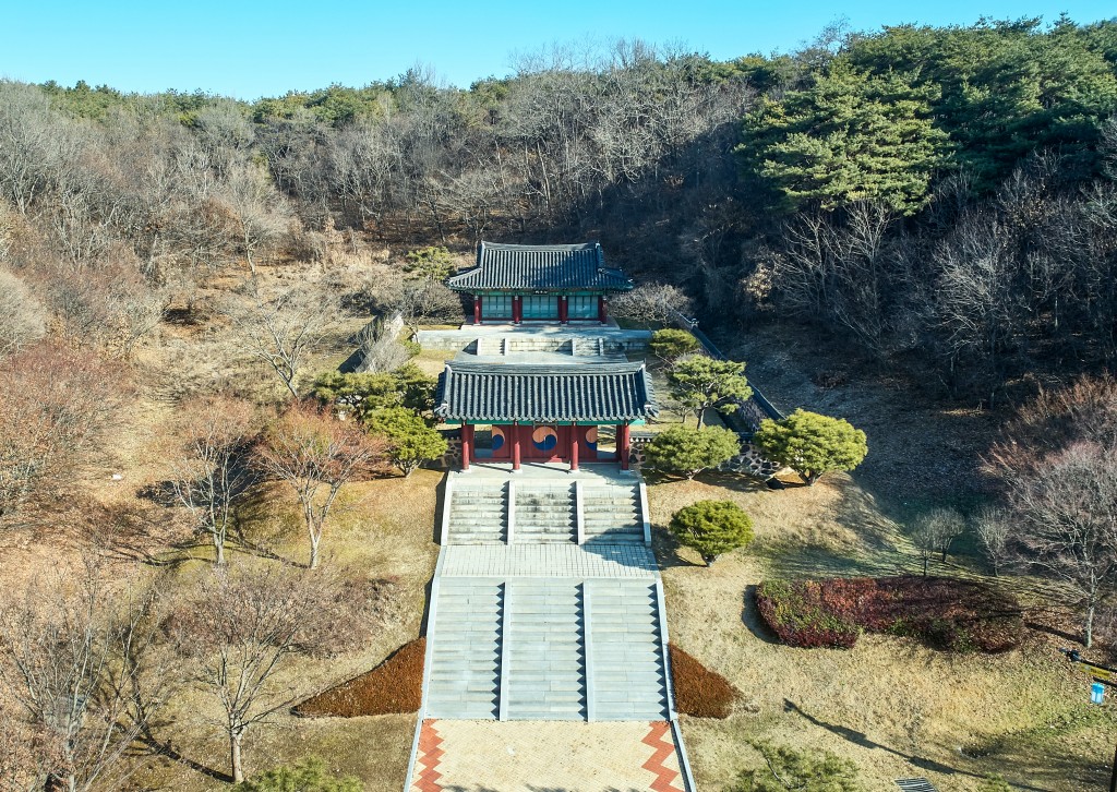 홍성 한용운 생가지 사당