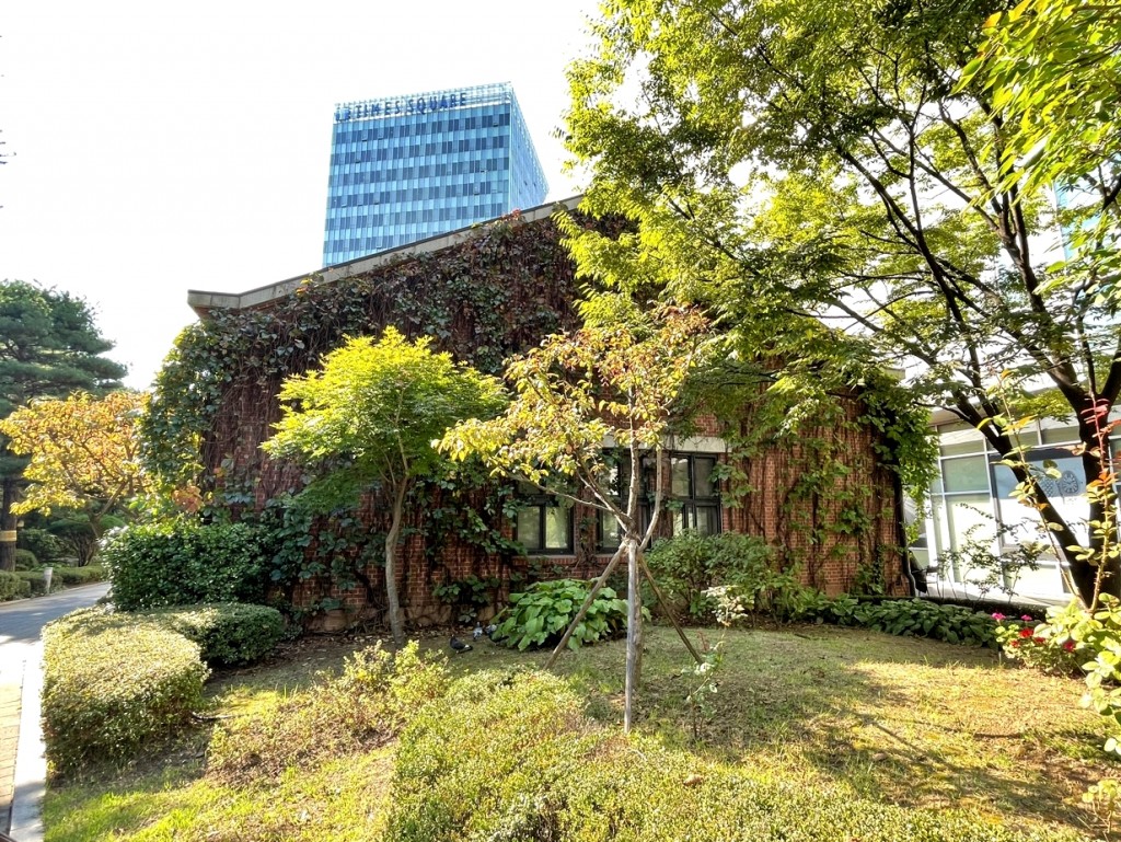 구 경성방직 사무동