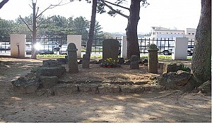 대기근에 맞서 제주도민을 구한 의녀(義女) 김만덕 묘비