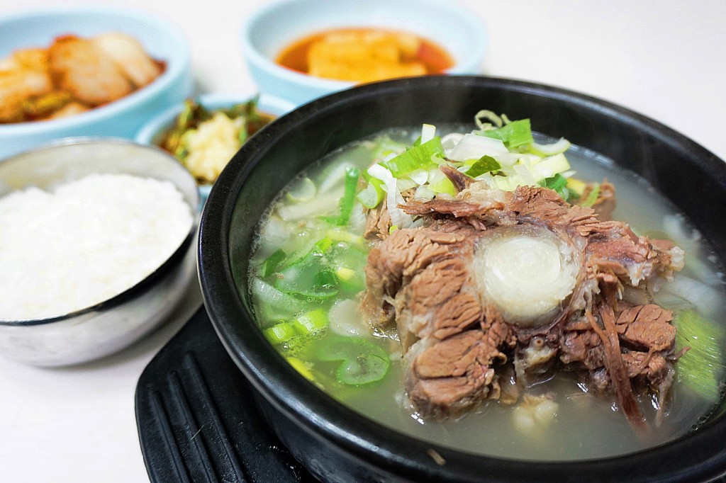 “칠십 년 동안 변하지 않는 꼬리곰탕 그 맛, 그 정성”<우리집의 맛과... 테마 “칠십 년 동안 변하지 않는 꼬리곰탕 그 맛, 그 정성”