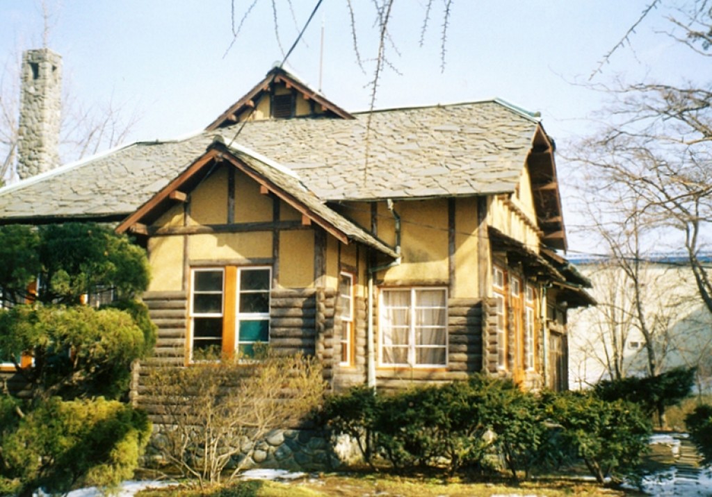 병원과 학교를 세워 농민을 위해 헌신한 군산 이영춘 가옥<세월의 흔적, 근대문화 역사유산<지역N문화 테마 병원과 학교를 세워 농민을 위해... 