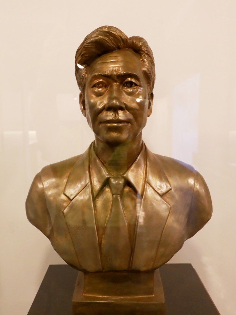 서울 김수영 시인 흉상