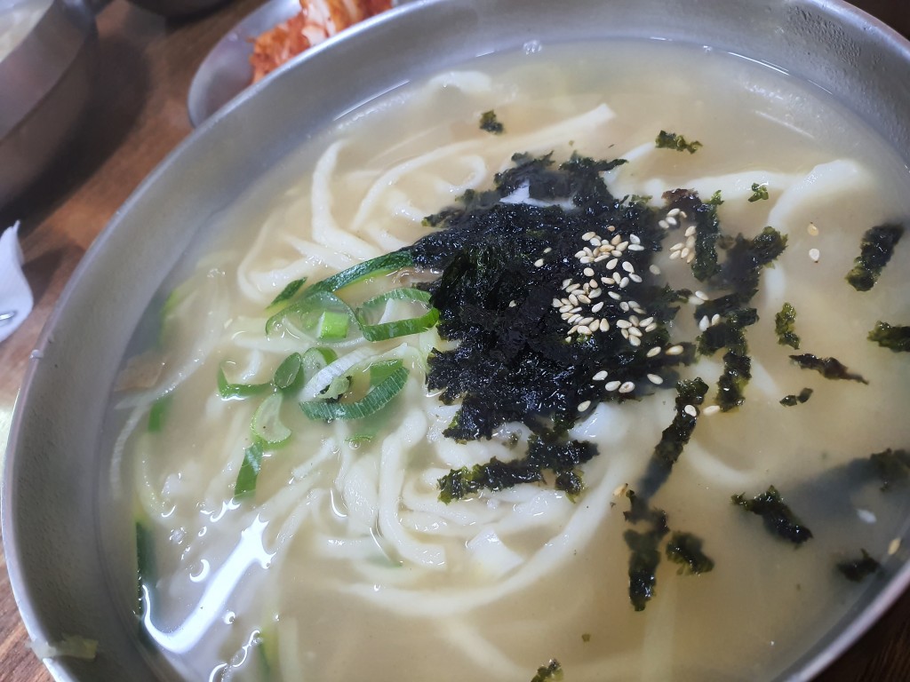 도마 위의 무술(武術) 그리고 손칼국수<우리집의 맛과 향, 향토음식<지역N문화 테마 도마 위의 무술(武術) 그리고 손칼국수