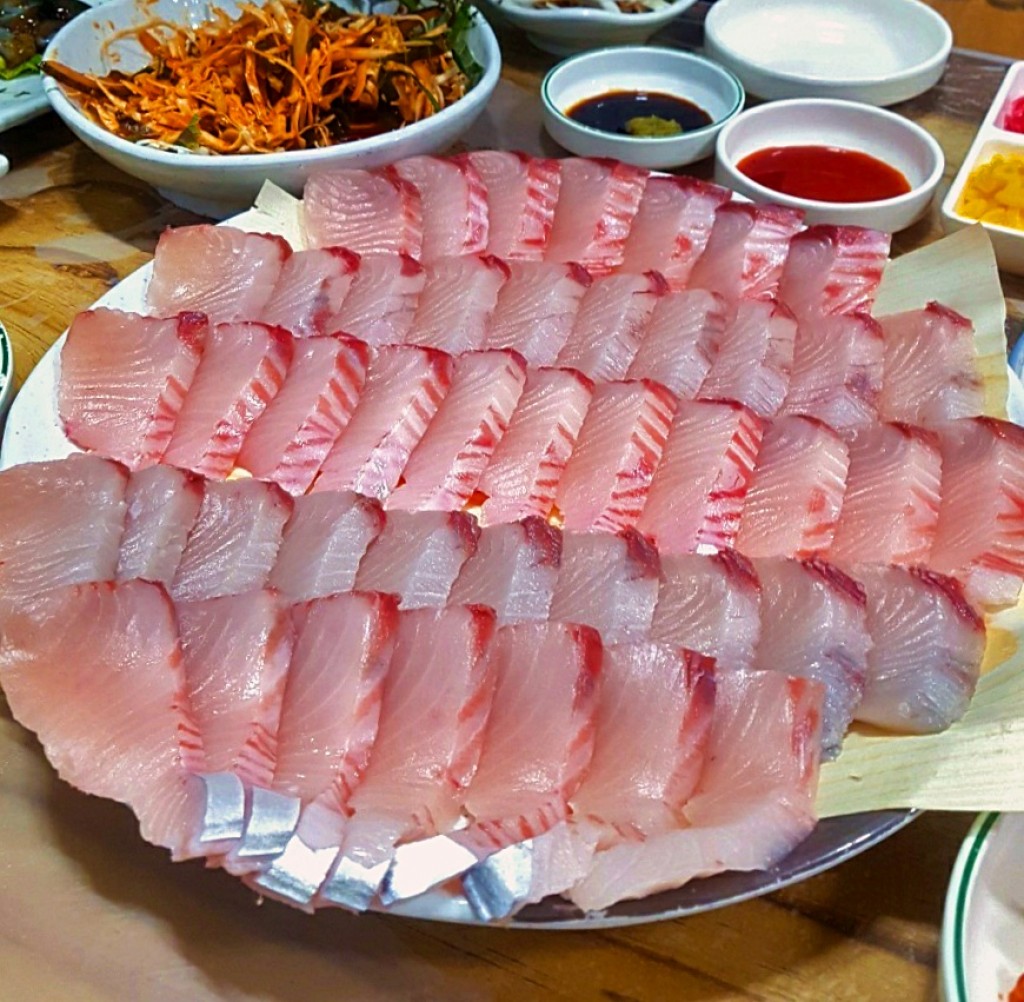 여수 대삼치회