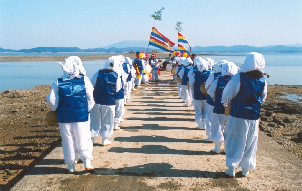 고남면 누동리 조개부르기제(1)_출처_태안문화원