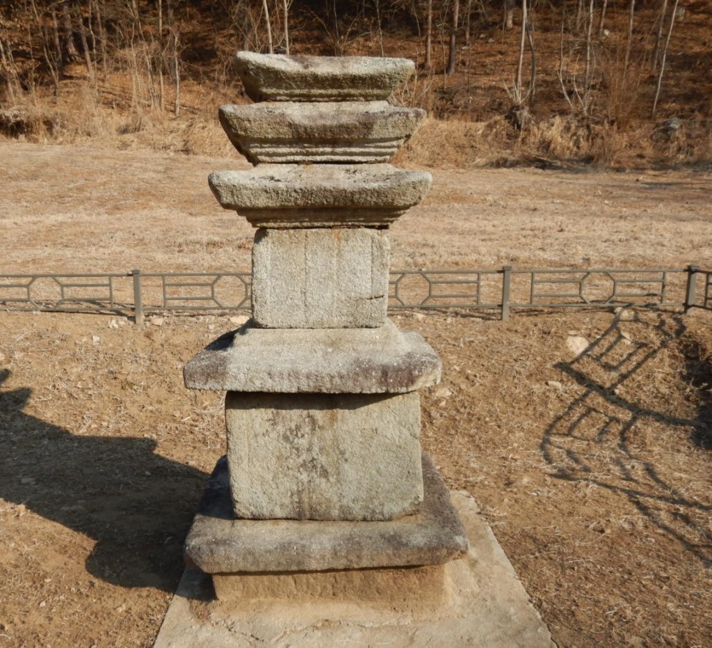 홍천 수타사 삼층석탑