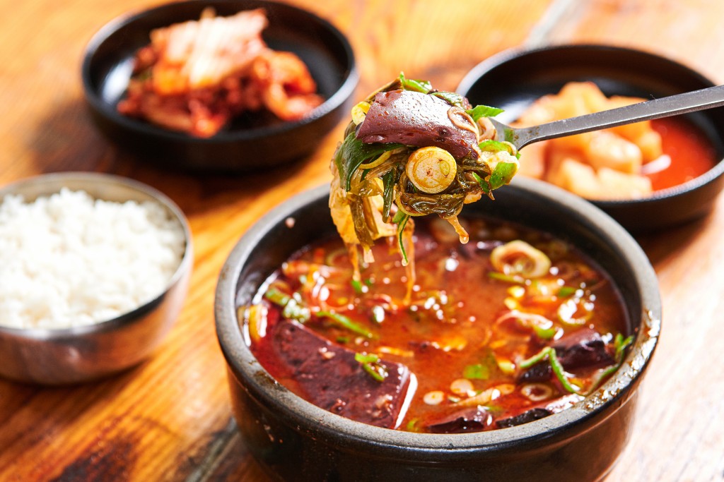 무심천(無心川) 쇠전거리의 향수를 간직한 해장국집, 청주 남주동해장국<세월에 담긴 신뢰, 지역의 오래된 가게<지역N문화 테마 무심천(無心川)... 