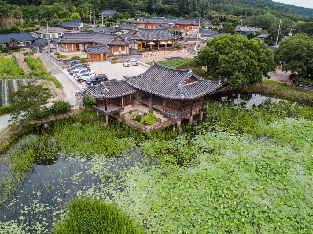 요산요수의, 경주 서출지 이요당<선비 문화의 산실, 누정<지역N문화 테마 요산요수의, 경주 서출지 이요당