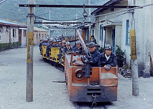 막장인생의 산업전사, 김감독의 두번재 생일