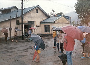 여성광부들, 어둠속에서 피어난 몸부림