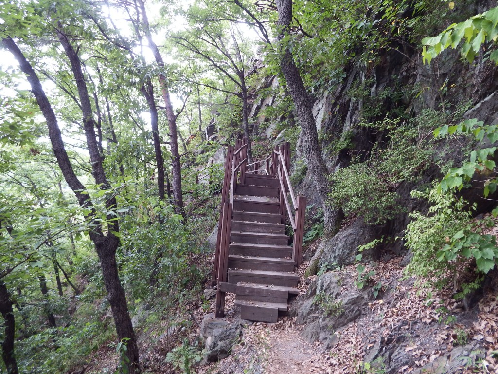 영남대로 옛길 토끼벼랑과 금석문