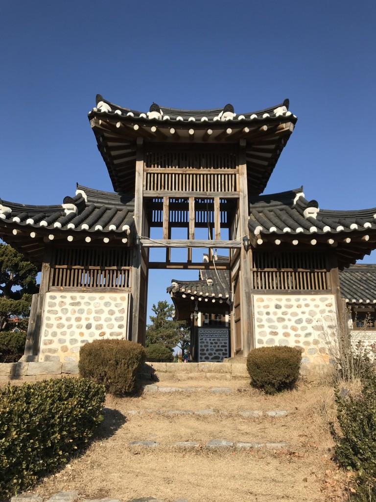 성당입구 이미지