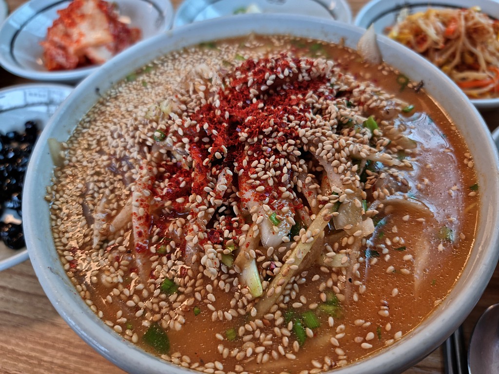 자리물회