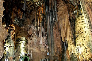 1000년 전의 동굴 낙서, 울진 성류굴 신라 석각