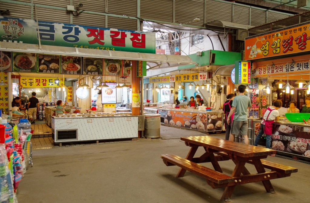 강경포구와 강경장의 명성을 되살린 강경젓갈시장<소중한 기억 속 푸짐한 情, 시장<지역N문화 테마 강경포구와 강경장의 명성을 되살린... 