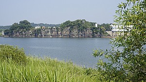 언젠가는 실행될 ‘용화산하동범’의 꿈