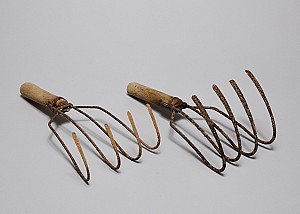 갯벌에 최적화된 철제 도구, 조개 갈쿠리
