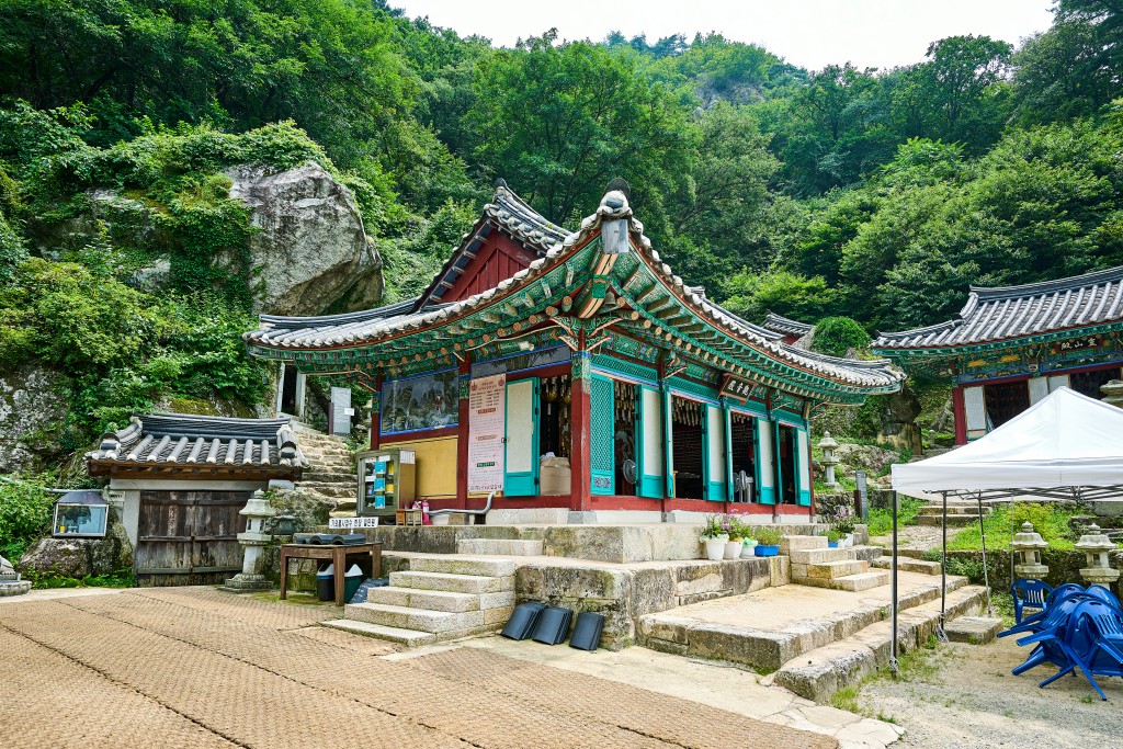 천안 만일사 관음전 외관 