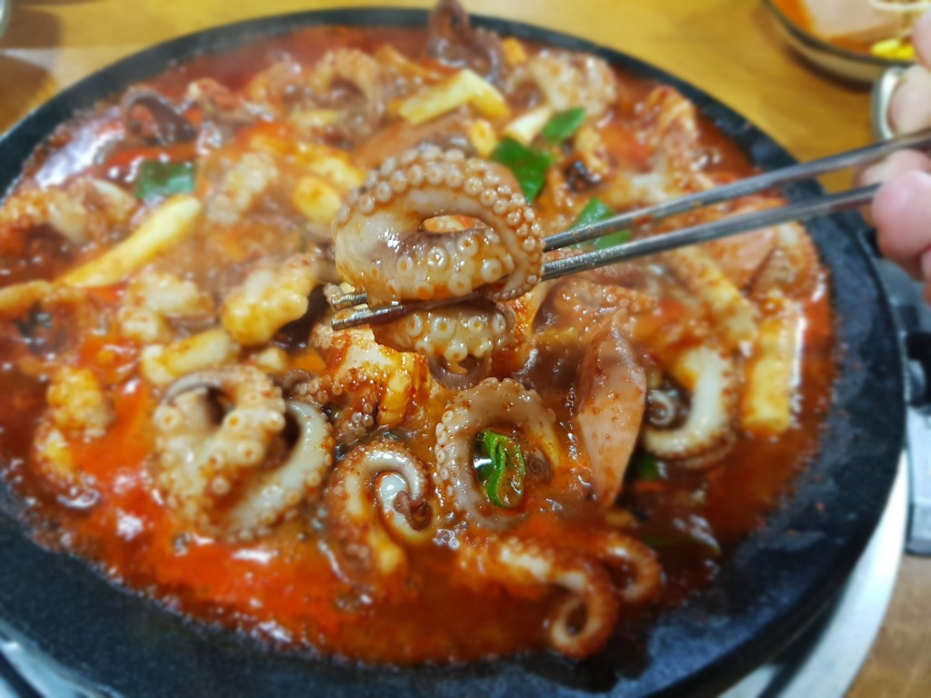 죽금어(竹今魚)'로 불렸던 만석동 주꾸미볶음<우리집의 맛과 향, 향토음식<지역N문화 테마