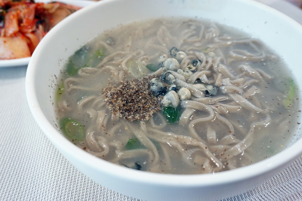 메밀 칼국수