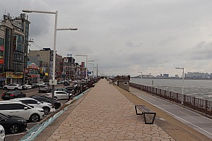 바다를 가로지르는 오이도 황새바윗길