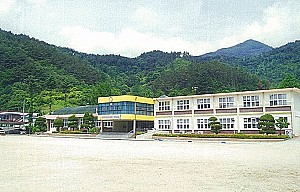 11년의 역사를 지워버린 전북 진안 사립 화동학교
