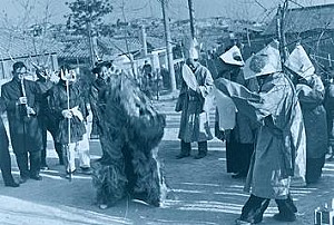 귀신을 쫓는 사자의 발굽, 실향의 시간을 넘은 놀이  – 속초사자놀이