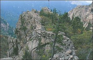 설악산의 숨은 성곽 – 권금성 이야기