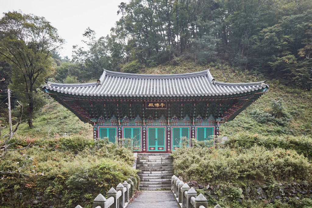 천안 광덕사 천불전 